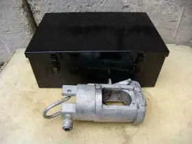 Thomas & Betts 679541260442 And Heavy Duty Crimper 90 Tons Good Working Condition #3