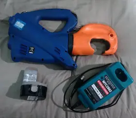 Bplt14bscri Thomas & Betts Bplt14bscr1 And 14 Ton Cordless Hydraulic Crimper Battpac Lt
