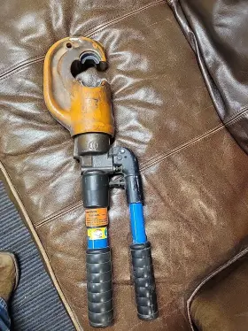 Tbm14mc Thomas & Betts Hydraulic Crimper 14 Ton Compact Crimp Tool