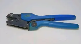 Tbm21e Thomas & Betts And T&b Comfort Crimp Color-keyed -cat No- -wire Crimper
