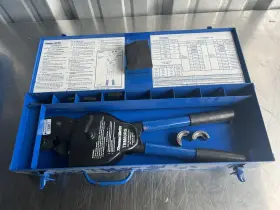 Tbm60rs Thomas & Betts Ratchet Crimping Tool With Dies And Case