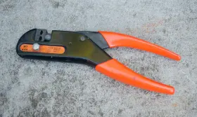 Wt445a Thomas & Betts And Wt 445a Crimper Tool-aviation