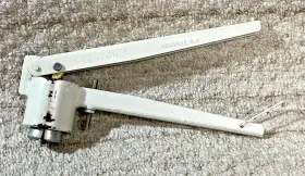 224353 Weathon Wheaton Decapper Tool 20mm Aluminum Seal Remover De-capper Works Smooth