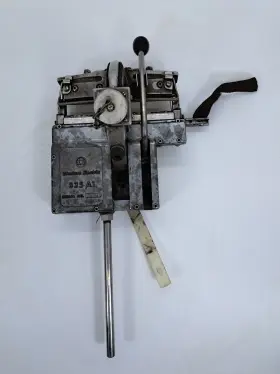 835a1 Western Electric Vintage 710 Cutter/presser Splicing Equipment