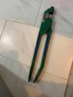 Greenlee 1981 Dieless CRIMPER,8 To 4/0 AWG,22-3/8" 5LE32 Used. Price: $400.00.