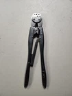 Hand Crimp Tool Bnc Connector, Amp 220009-1 Used. Price: $95.00.
