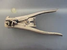 Vtg E-z Ideal Industries Inc Wire Stripper Pliers Pat . 2179581 Usa Hand Tool Used. Price: $10.00.