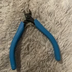 Excelta 9140ES Esd Safe 4.5" Diagonal Cutting Plier Jaw = 3/8" 1"W Used. Price: $32.00.