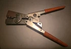 Molex Manual Crimping Tool HTR-1719-C Used. Price: $36.36.