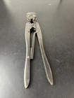 Amp Model 46223 Usa 9 Ratchet Plier, 20-16 Type Pidg Design Crimper Used. Price: $29.99.